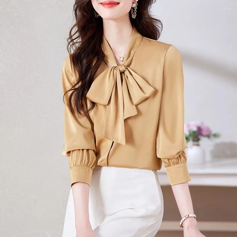 Blouses pour femmes 2024 Automne Shirt White Femme Vêtements V Vêtements Fashion Bow Ladies Tops Elegant and Youth Ribbon Shirts Blouse