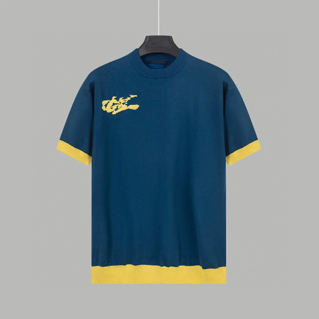 Designer Men's T-shirts classiques de la marque COLA BADE Classic Classic Bass Badge en vrac Cotton Round Neck Island T-shirt 00301408