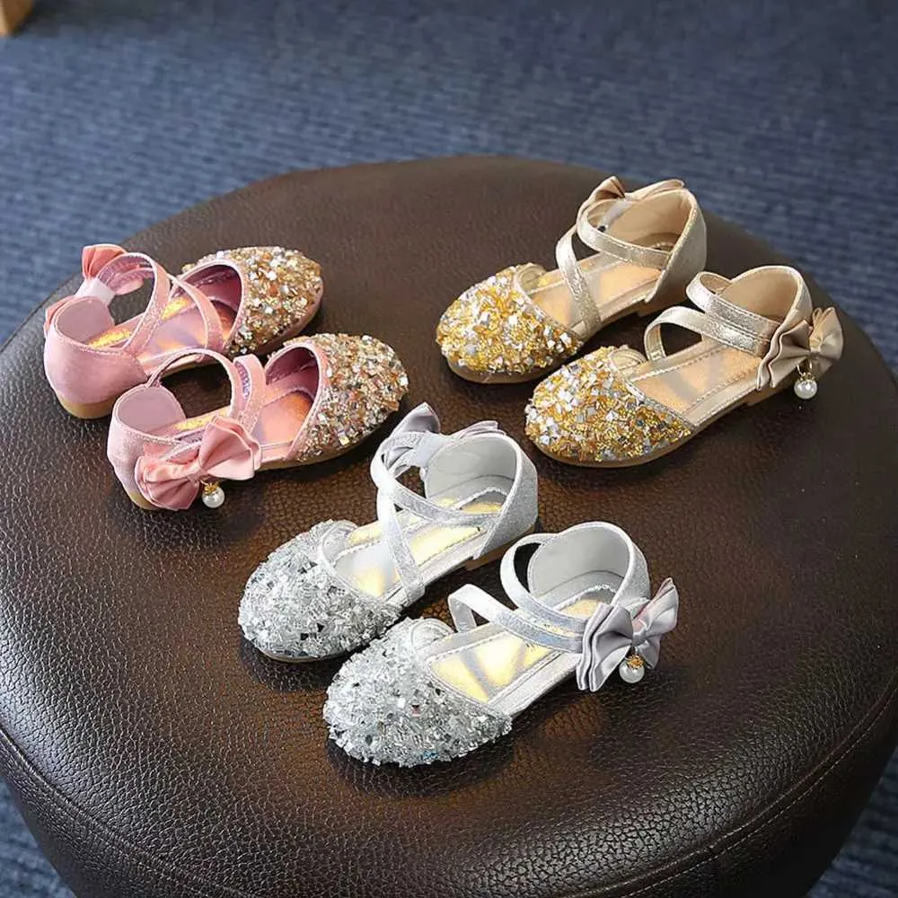 Sandals Summer Children Princess Shoes Baby Girls Flat Bling Leather Sandals Fashion Sequin Soft Kids Dance Party Sparkly Shoes