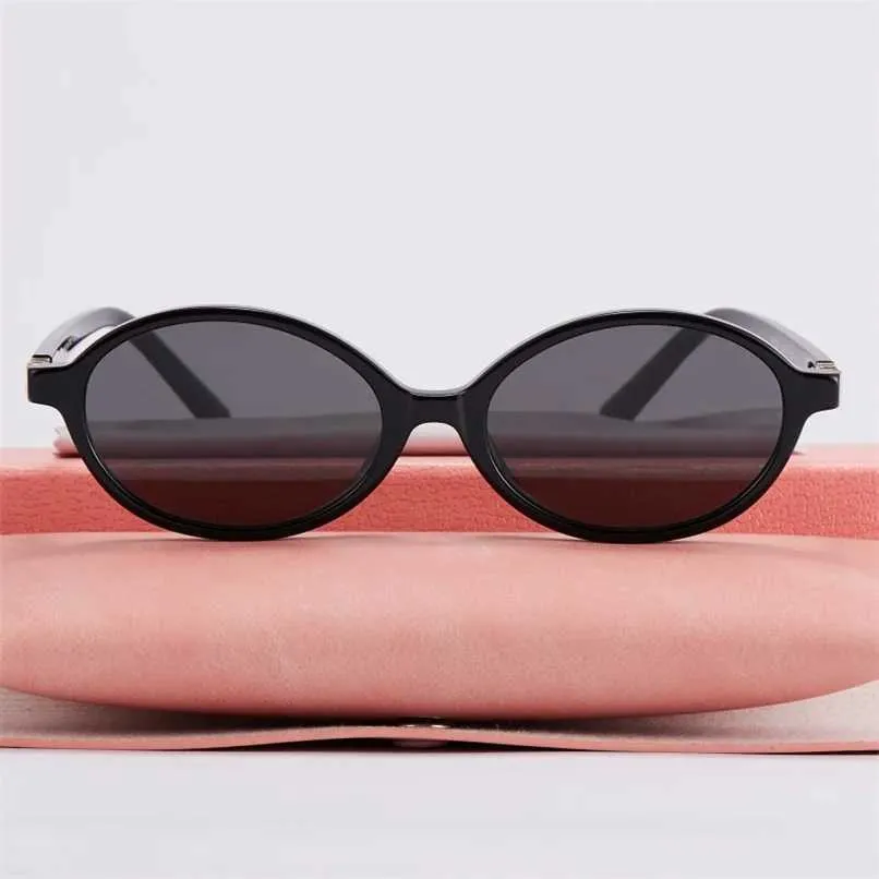 Солнцезащитные очки, продающие черные стимпанк овальные солнцезащитные очки, ретро -дизайнерские бренды персонализированные женские модные прохладные летние солнцезащитные очки UV400 D240429
