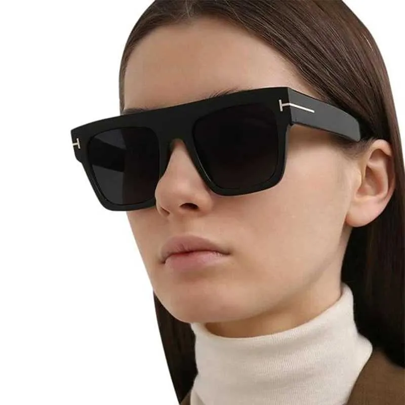 Sunglasses Fashion Square Sunglasses for Women Men Sports Driving Sun Glasses Anti-Glare % UV Protection Metal T Word Design T240428