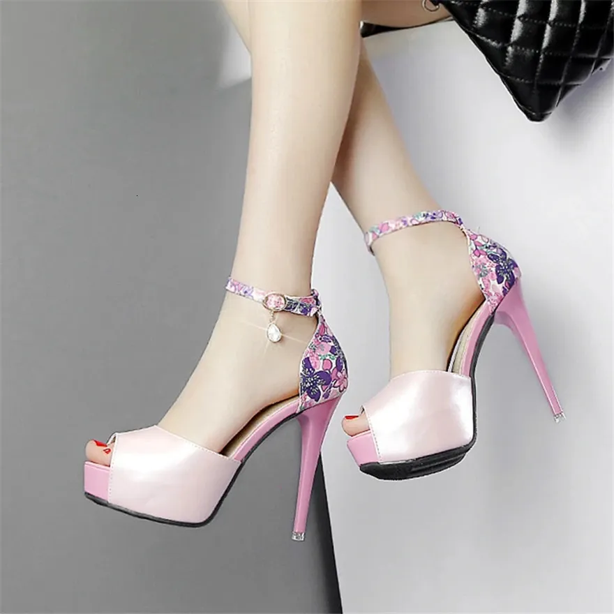Kvinnor Fashion Floral Print Patchwork Sandals 2024 Summer Platform Super High Heels 12cm Lady Crystal Buckle Peep Toe Shoes Party 240424
