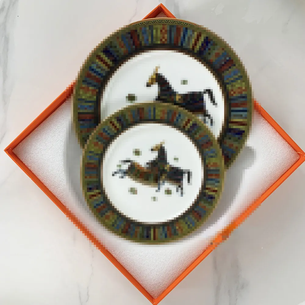 Designer platen stelt hoogwaardige prachtige westelijke biefstukplaat 8 en 10 inch ronde schotels Steed Patroon Hotel Banquet Ceramic servies Huisdessertplaat