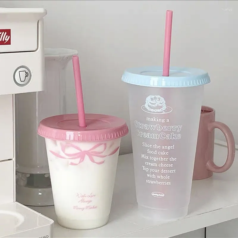 Wasserflaschen Kawaii Tasse mit Deckelstroh für Kaffeesaftmilchtee süße Plastikflasche tragbare wiederverwendbare Trinken BPA kostenlos