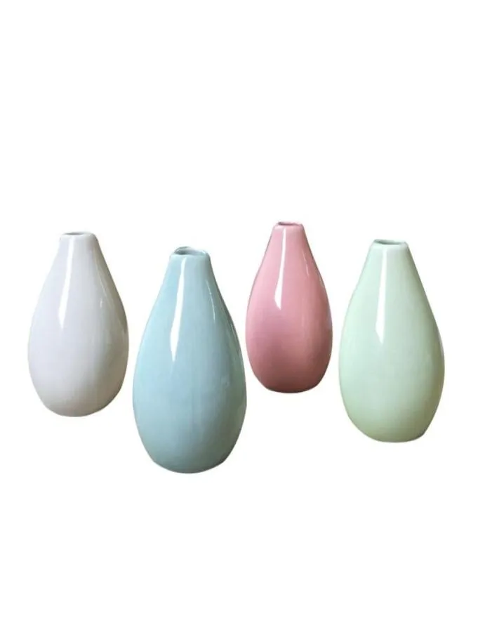 Décoration créative de la maison Small Vases en céramique Modern Simple Living Room Decor Dry Flower Decorative Articles Ornement Mini Vase8054034