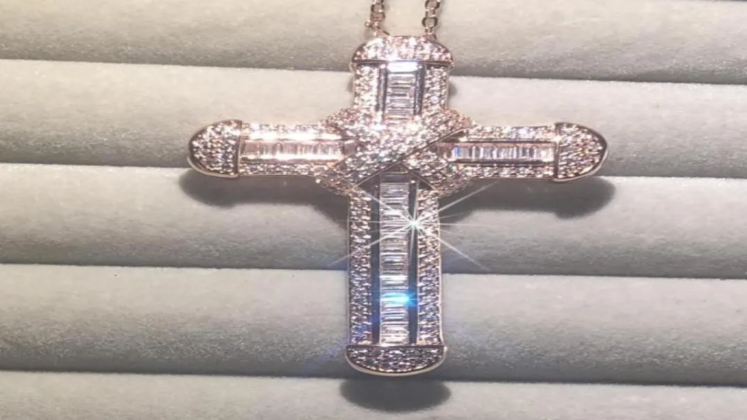 Kettingen 925 Zilveren Prachtige Bijbel Jezus Cross Hanghangende ketting vrouwen Crucifix charme gesimuleerde diamant rose gouden sieraden4387307