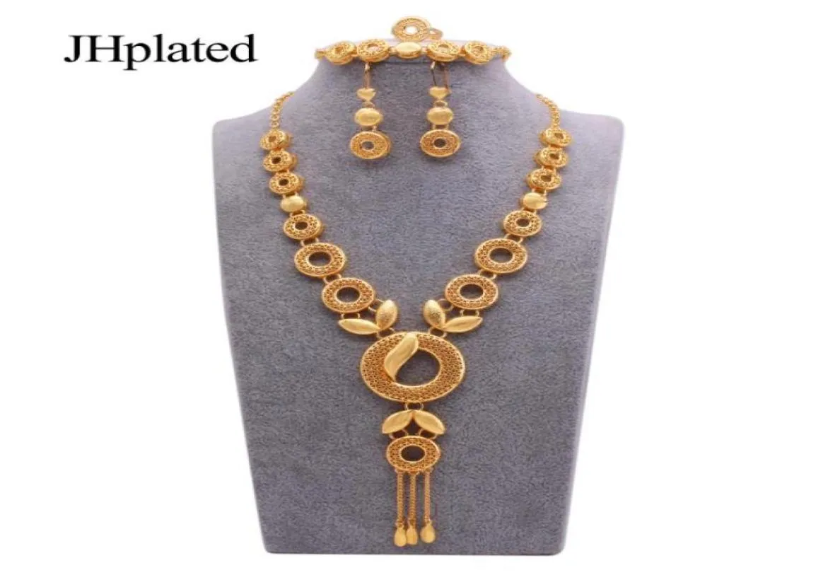 Dubai 24K Fashion Gold Plated Bridal smycken Set Necklace Earrings Armband Ring Present Wedding Jewellery Set Whole for Women 9738212