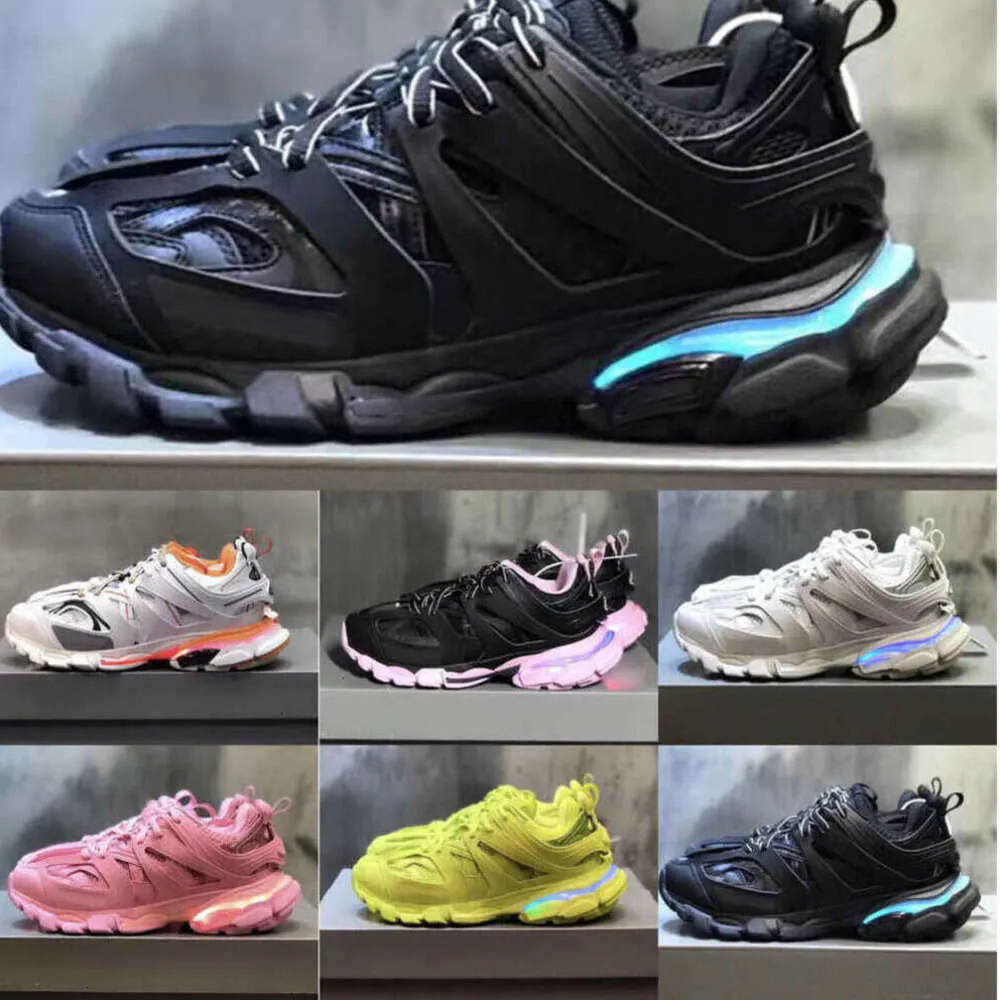 Box Womens Erkek Tasarımcı Sıradan Ayakkabı Track Led Spor Sneaker Açık Gri Mavi Gomma Deri Siyah Pembe Eğitmen Naylon Baskılı Platform Erkekler için 3 3.0 Trainer Ayakkabı Ess