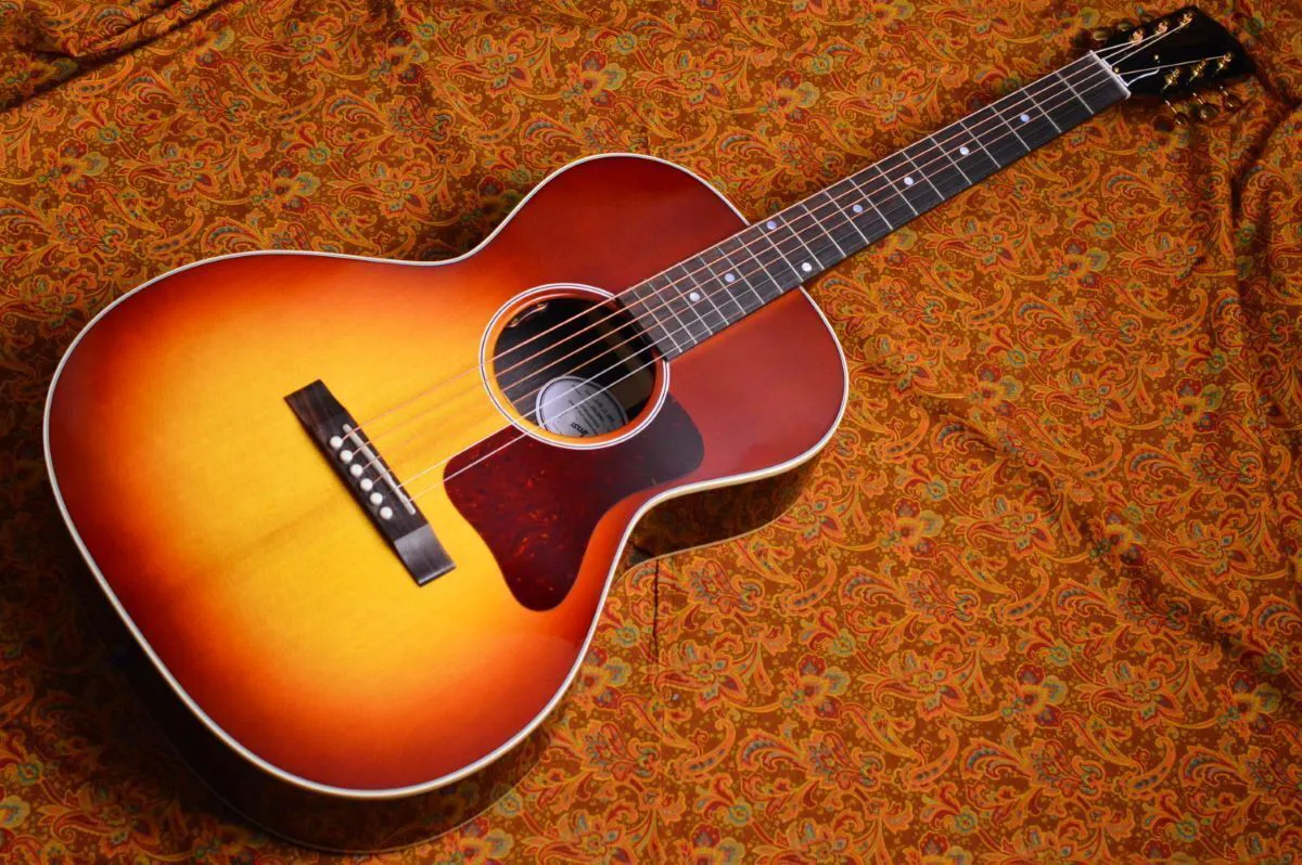 L00 Rosewood 12 Fret Acoustic Guitar