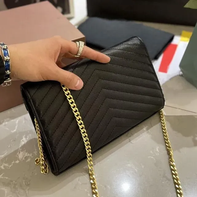10A Pochette Clutch Shoulder Bag Purses Designer Bag Luxury Crossbody Leather Chain Wallet Handväska Metall Fashion Women Local Warehouse Leverans inom 3 dagar