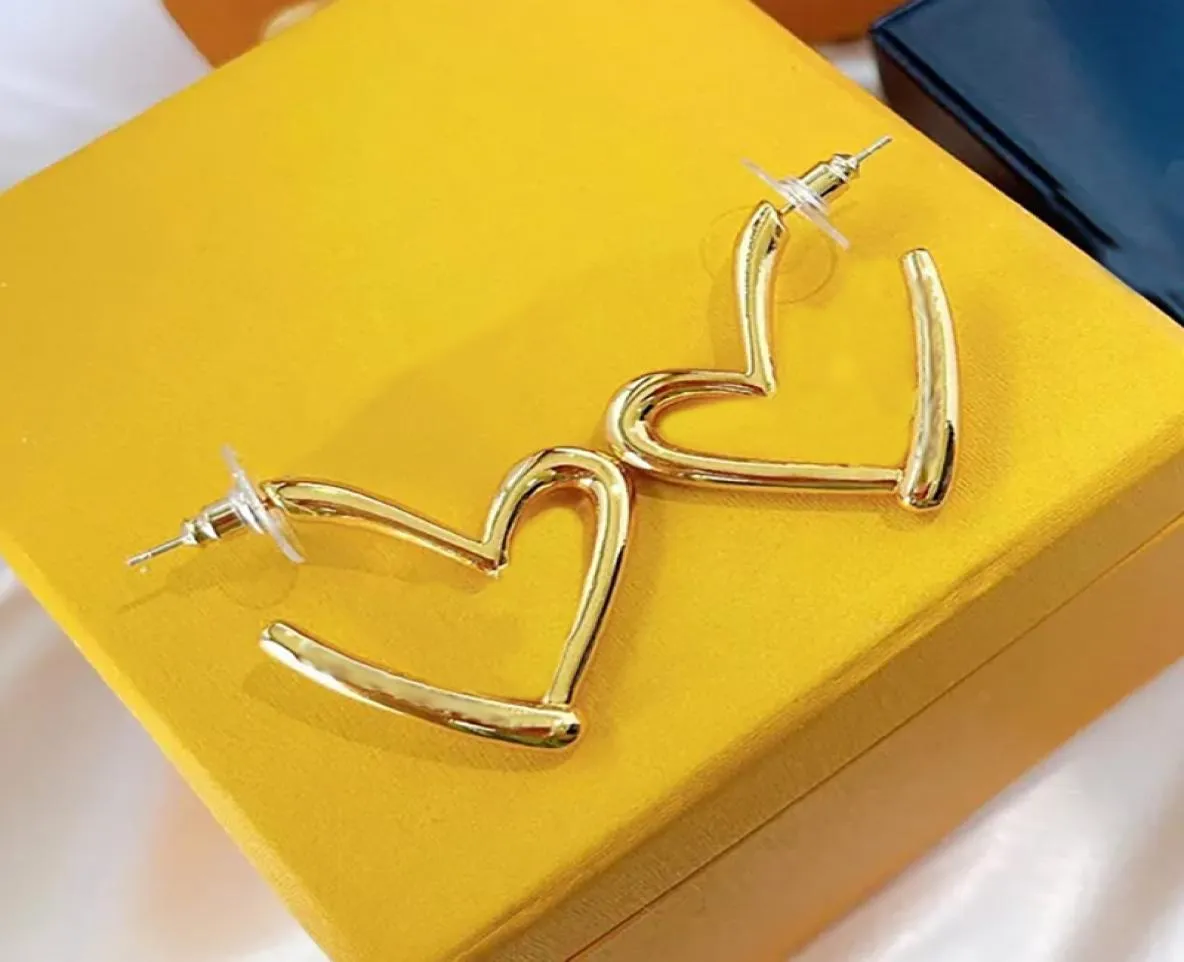 Luxury Classic Designer 18K Gold Letter Necklace Armband Earring Set Jewelry Fashion Märke Koppar Material Pararmband Weddi9815570