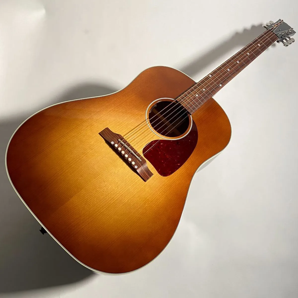 J 45 STD Red Spruce Akoestische gitaar als hetzelfde van de foto's
