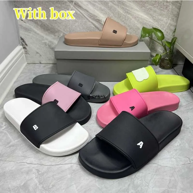 2024 Fashion Slipper Sliders Paris Sandals Sandals Slippers for Men Women Designer Hot Unisexe Pool Planche Flip Flops with Box Taille 35-46