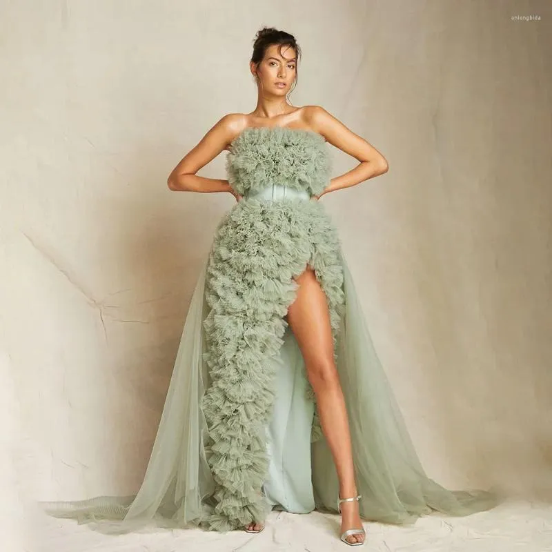 Robes de fête Green à plusieurs couches en vert tulle soirée élégante plissage sans bretelles