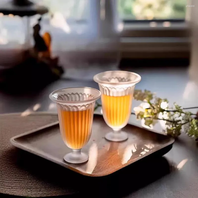 Tee Tassen Nachahmungslied glaze gefrostete Goblet Po-Phase Flowers Tasse Chinesische luxuriöse luxuriöse gut aussehende Hochbein Pflaumenwein schmeckend Teetasse
