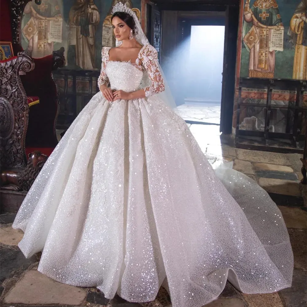 Robe de mariée scintillante 2024 Princesse Ball Bow Square Nou Pouffle Sleeveves longs Sequins Lace Pearls Dubai Bridal Robes Vestido de Novia