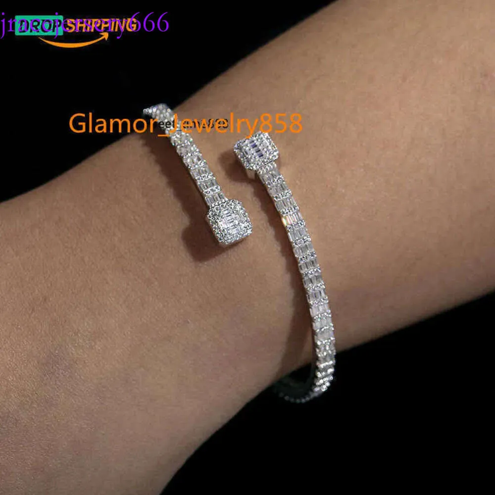 Drop Shipping Fine Women Jewelry 3,8 mm Larghezza Sterling Sier VVS Baguette Moissanite Diamond Bracciale di cuffia marcata famosa