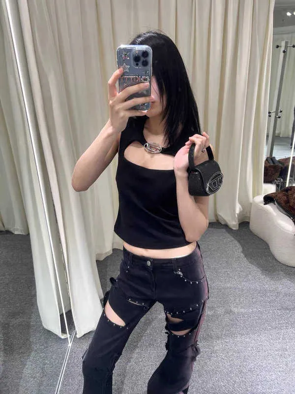 Women's Tanks & Camis designer Yang Mi, Yu Shuxin, Same Style Black Hollow Letter Sleeveless Tank Top for Early Spring New Design, Spicy Girl YEN8