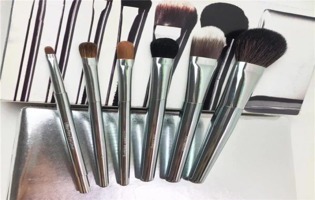 BBSeries Silver Travel Makeup Brush Set Limited Edition 7 % Cosmetics Beauty Tools6416792