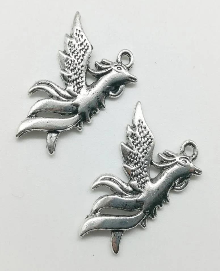 50pcslot Phoenix Birds Lega Ciondolo a ciondolo retrò che produce portachiavi fai -da -te antico ciondolo d'argento per orecchini braccialetti Neckla2773852