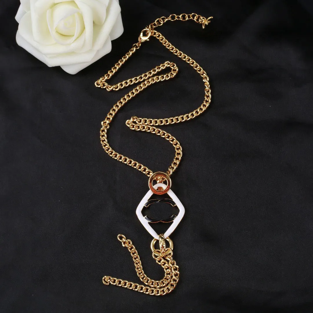 C Women Designer Choker Bracelet Cclies Простые подвесные ожерелье медные бренды роскошные бренды