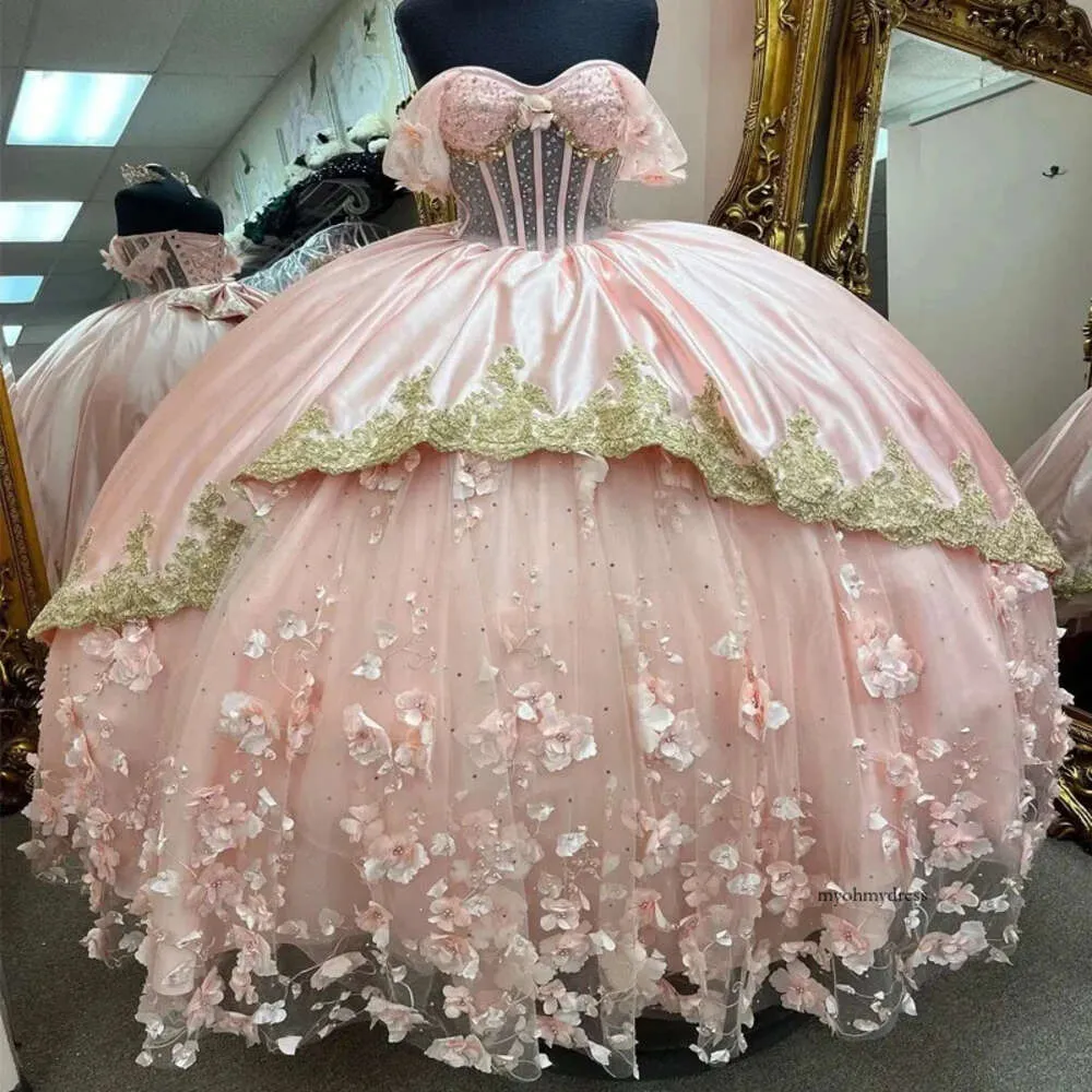 2024 Pink 3Dflowers Quinceanera Dresses Off The Shoulder Ball Gown Appliques Lace Crystal Tull Vestidos De 15 Anos 0431
