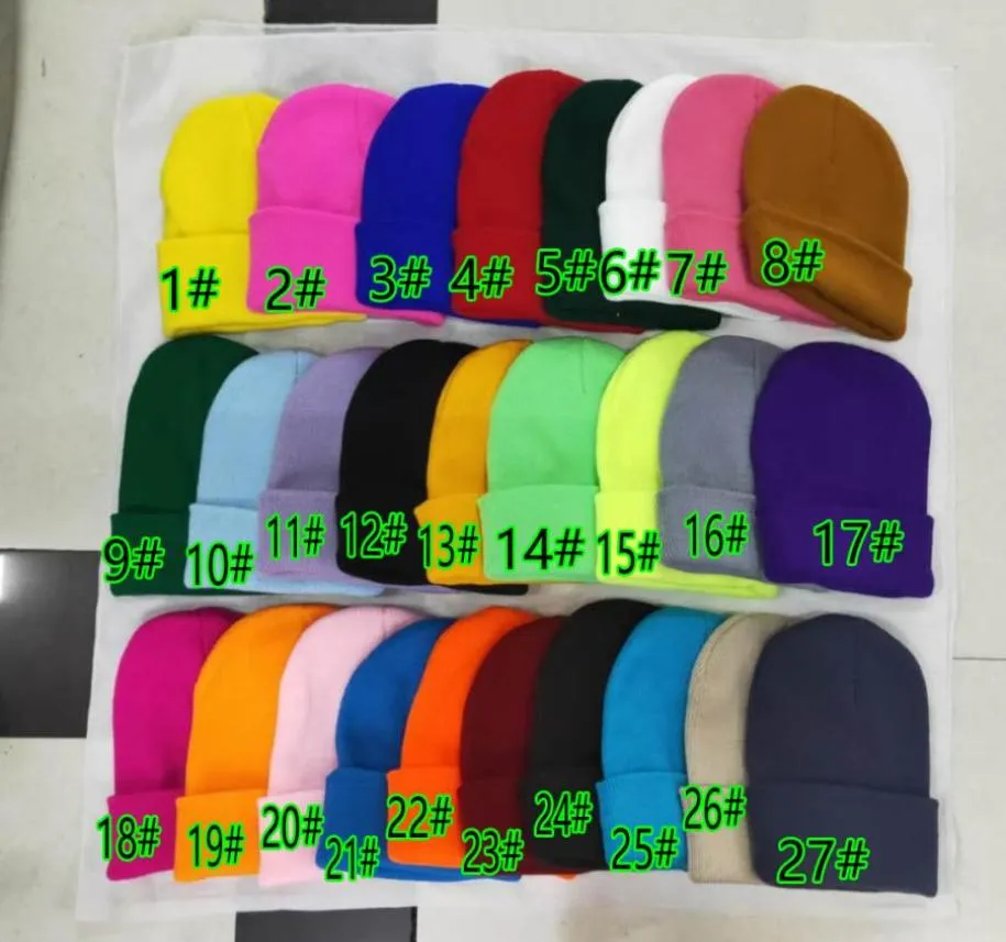 Winter Weihnachtshüte für Mann Frauen Sport Mode Beanies Schädel Chapeu Caps Cotton Gorros Wolle warmes Hut Strickkappe 27Color PU3792922