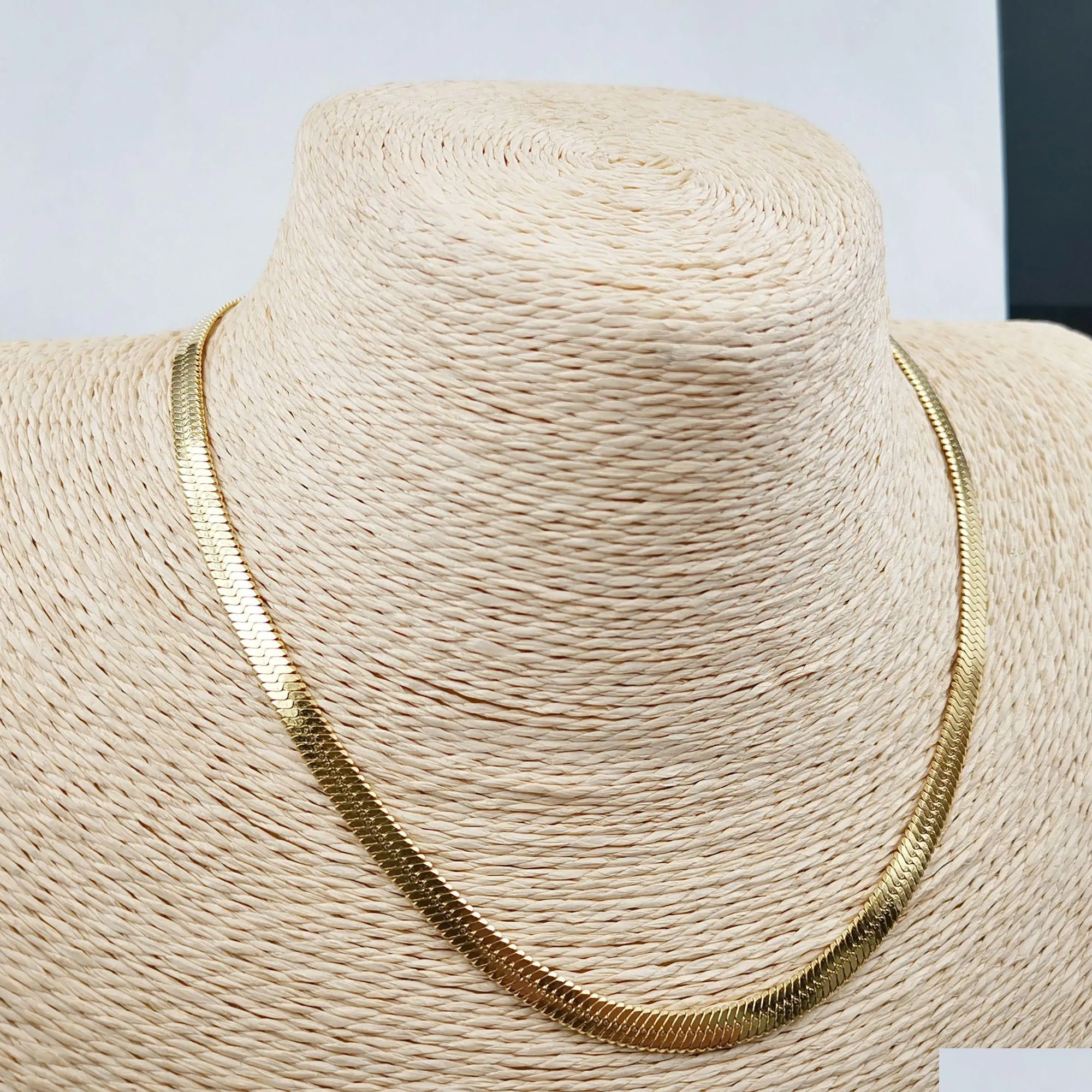 Kedjor Fashion Golden Black Flat Snake Chain Herringbone Choker Halsband för kvinnliga gåvor Rostfritt stål 5mm 15.7Add4cm Drop Deliver Dhtxn