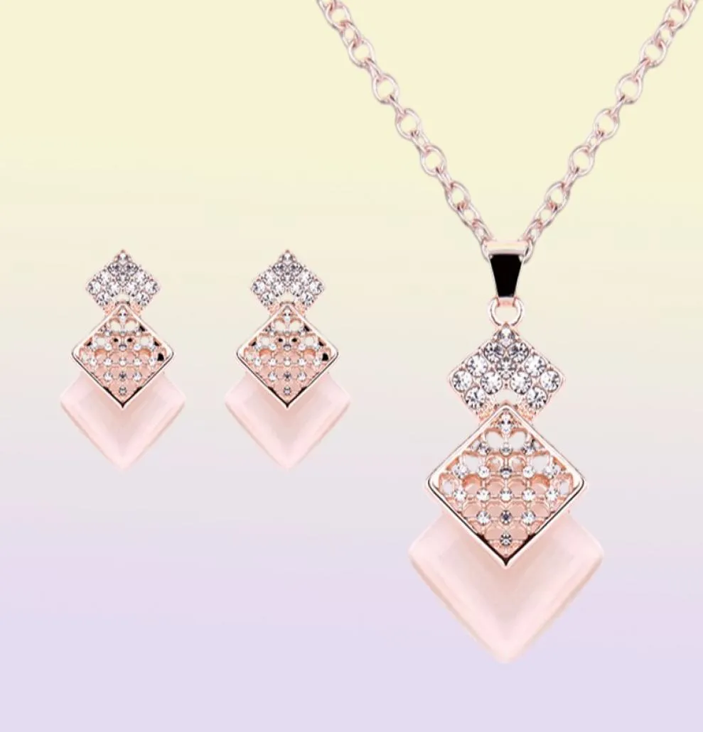 Jóias de jóias rosa conjunto de colar de ouro quadrado de diamante de diamante de casamento jóias de jóias de jóias de festas Jóias de rubi jóias e6792915