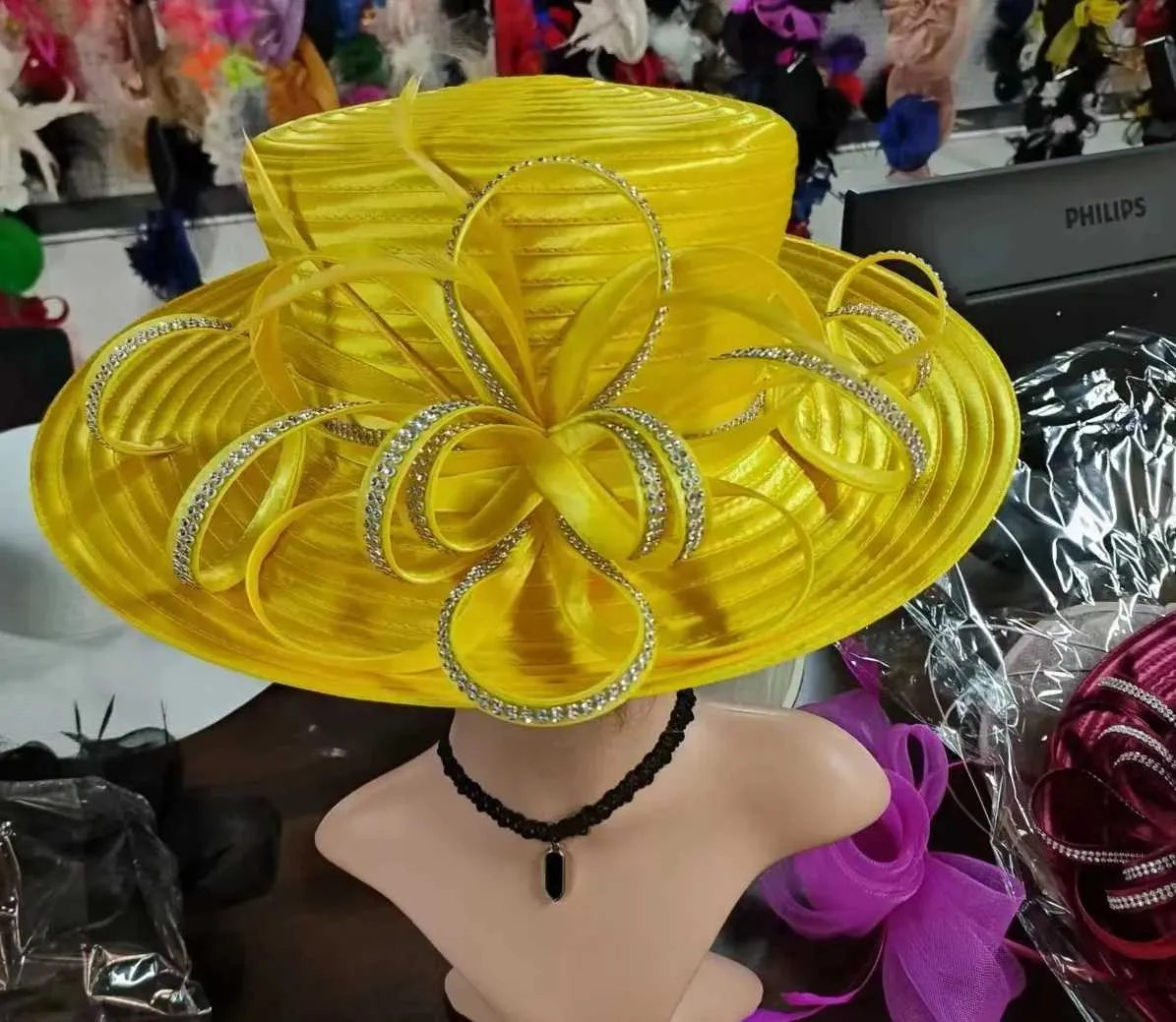 Wide Brim Hats Bucket Hats Yellow Fashion Satin Cloth Church  display picture 2