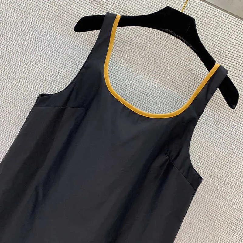 Basic Casual Dresses Designer Summer Nylon Series stof contrasterend driehoek Logo Minimalistisch en modieuze A-Version Mouwloze losse riemjurk