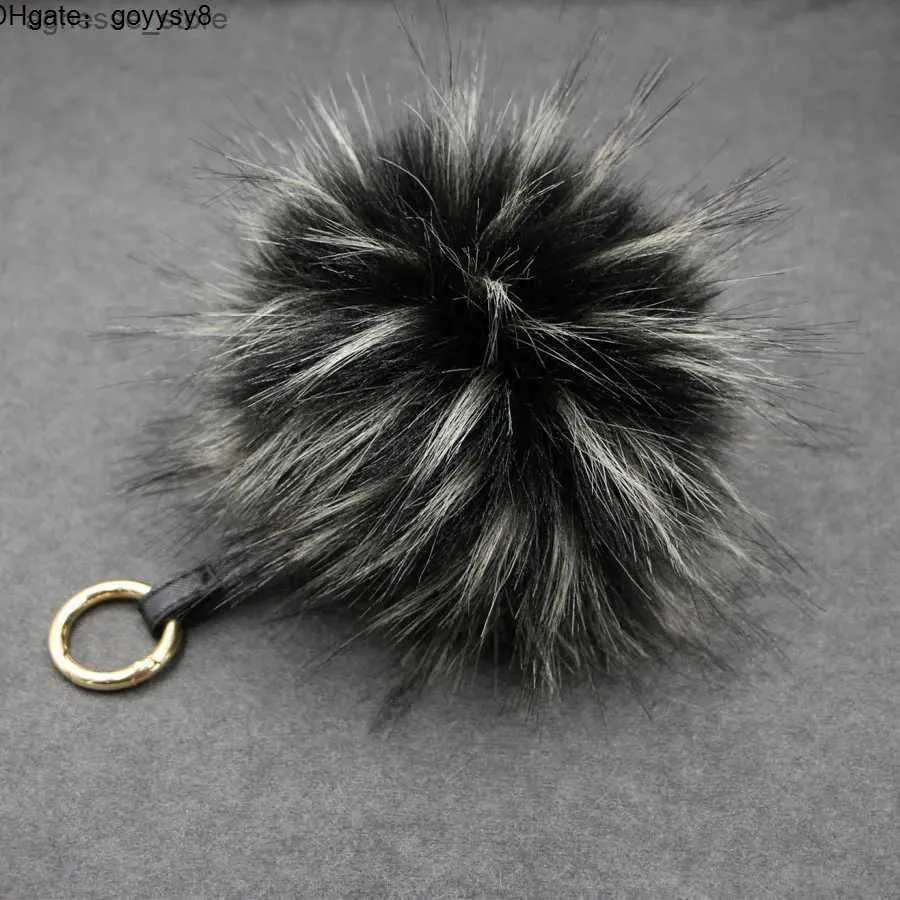 łańcuchy smyczy duże oryginalne futrzane breloki torba urok Puszysta Fur Fur Ball LLAVEROS Wisp Pendant