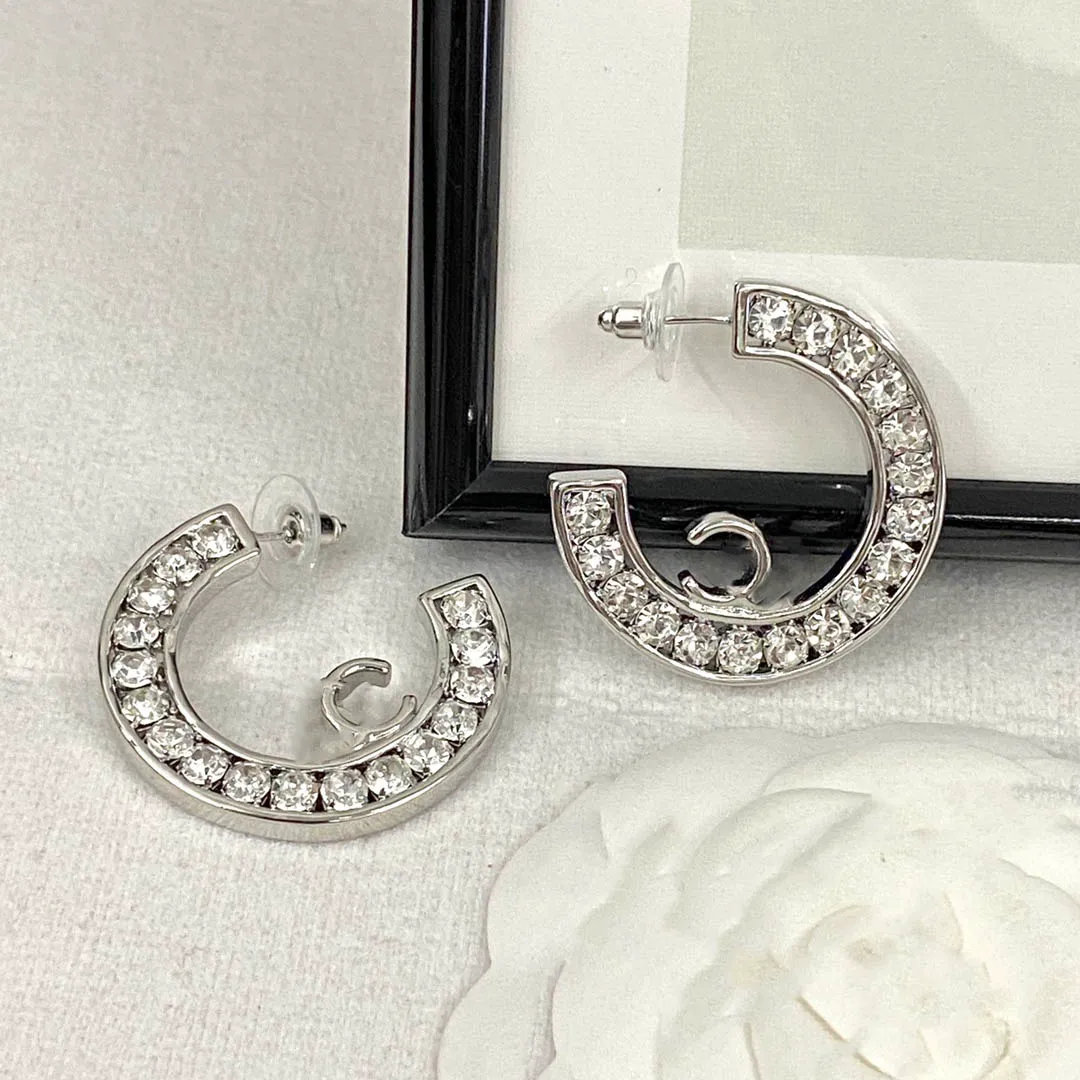 Lyxdesigner Cclies Stud Hoop örhängen Pearl Diamond Drop Gold C Earring For Woman Fashion Not Fade Silver Wedding Women Chanells Earings 1441