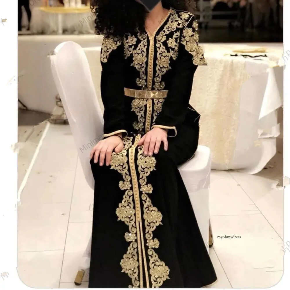 高品質のモロッコのカフタンイブニングドレス長袖ゴールドアップリケAラインイスラム教徒のアラビアプロムイスラムドレス0431