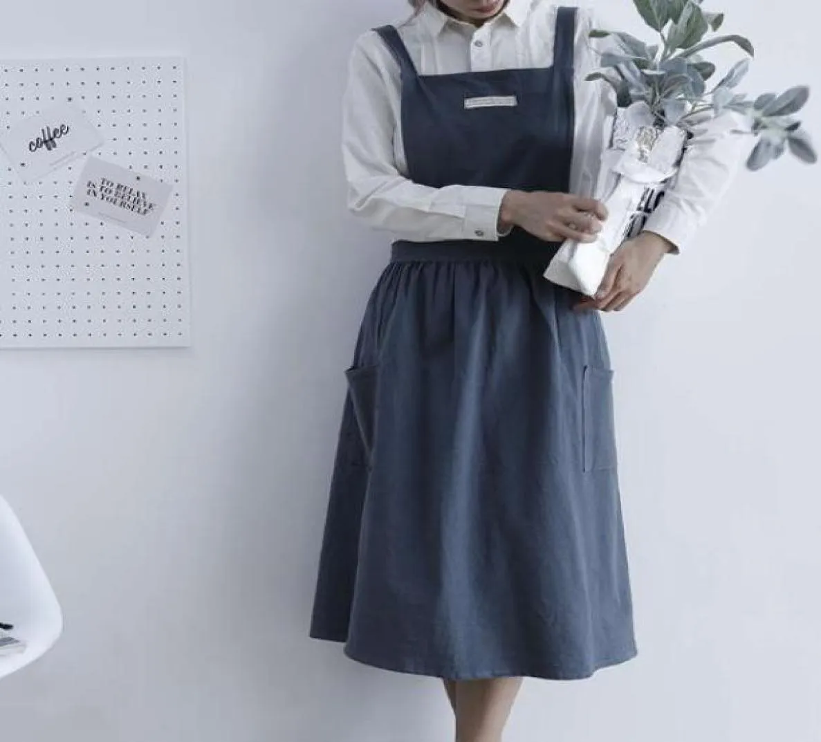 Pleated Skirt Design Apron Simple Washed Cotton Uniform Aprons for Woman Lady039s Kitchen Cooking Gardening Coffee Shop2376933