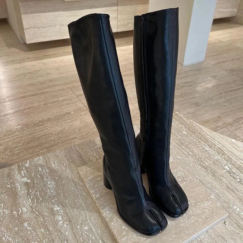 Boots ippeum genou en cuir haut divisé toe marron plus taille 44 gros talon noir chez les femmes