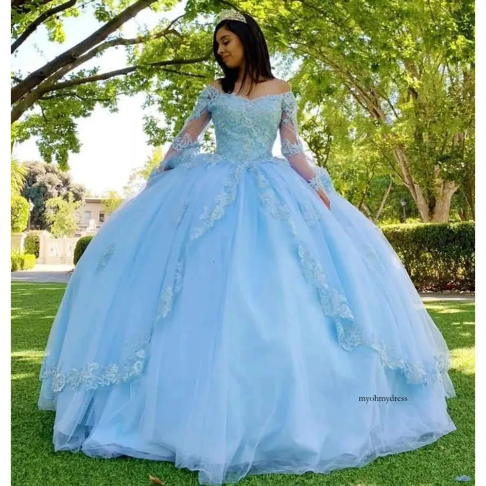 Açık gökyüzü mavi uzun kollu dantel artı quinceanera elbiseler balo elbisesi aplike sıralı boncuklar tatlı 16 elbise vestidos de debutante pageant parti elbisesi 0430