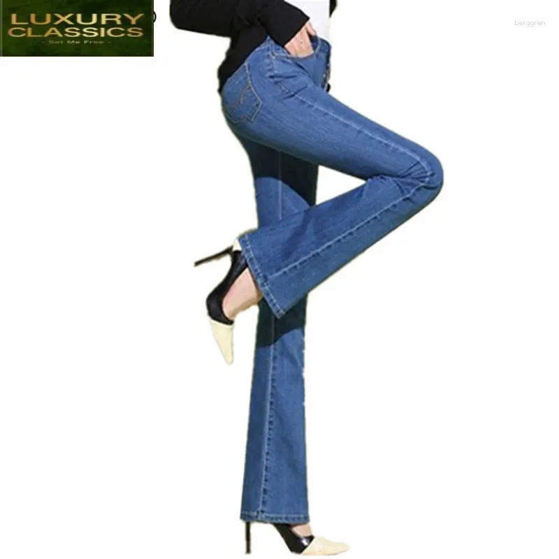 Женские джинсы High 2024 Талия Осенние парни Женщины плюс размер Жан -Панцы Женская уличная одежда Элегантная случайная джинсовая лодка