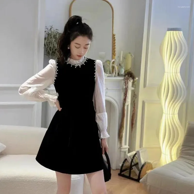 Lässige Kleider Korea Herbst Winter Mode 2024 Frauen Vollhülse Organza Patchwork Velvet Diamanten gesticktes Fackeln Mini Kleid