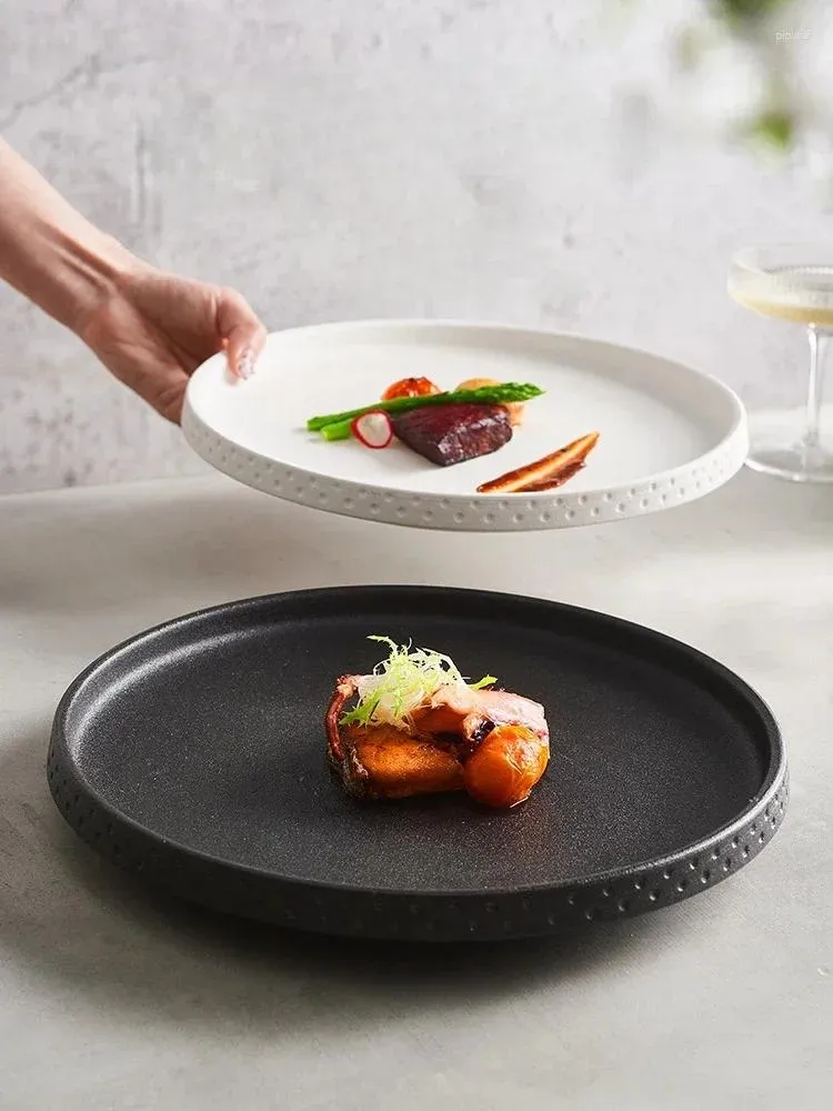 プレート8インチブラックセラミックウエスタンディッシュラウンドマットステーキスパゲッティプレート家庭レストランフロスト日本の平らな食器