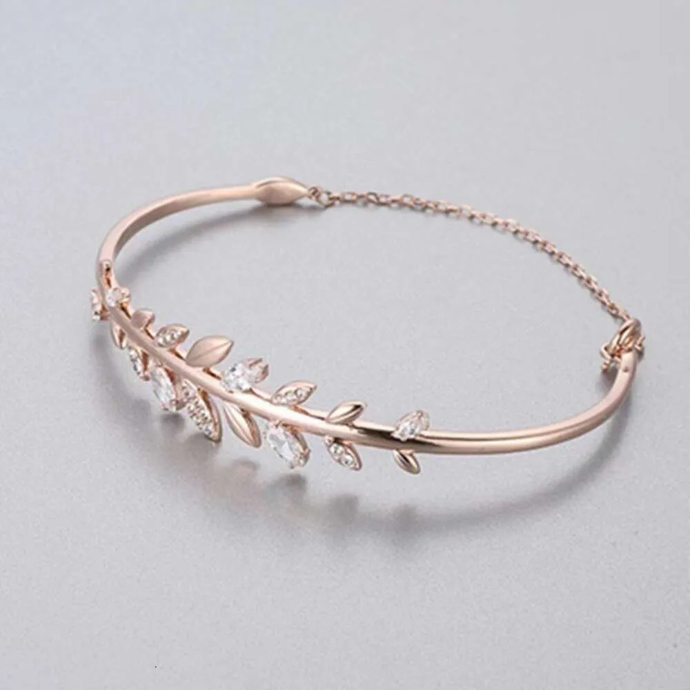 Swarovskis Bracelet Designer Women Oorspronkelijke kwaliteit Luxe Mode Crystal Fresh en Sweet Leaf Bracelet Simple Olive Tree Branch en bladarmband