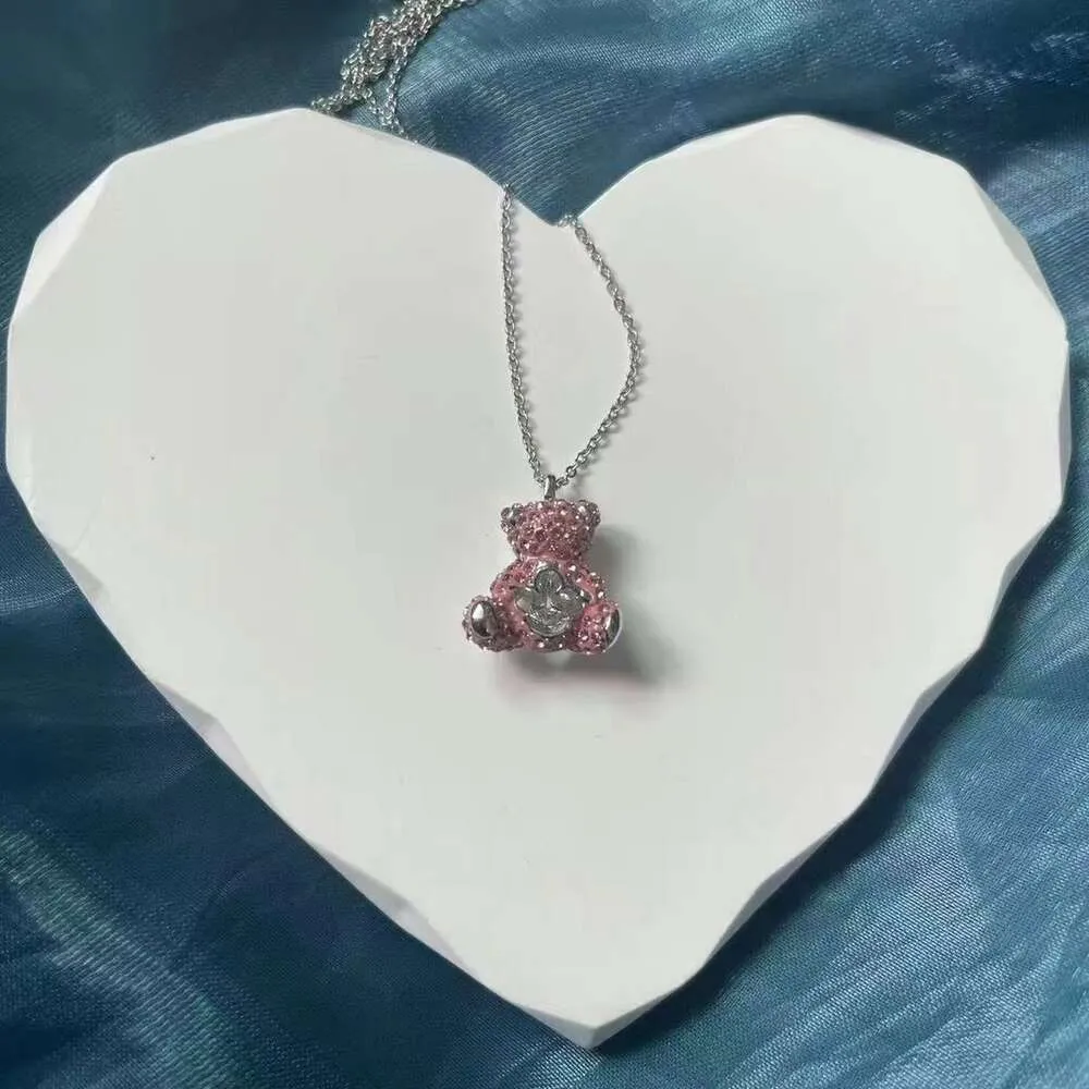 Collier swarovskis Designer Femmes Fashion de luxe de qualité originale cristal brillant ours rose battant coeur en peluche en peluche