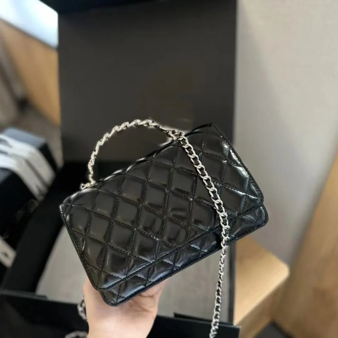 designerka torba na ramię worka crossbody crossbody Women Srebrny metalowy uchwyt torebki przenośne siatki diamentowe błyszcząca olejem skórzana torebka torebki