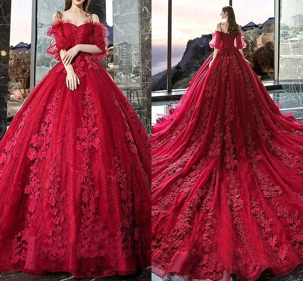 Lussuoso Quinceanera Red Quinceanera Abiti con Appliques 3D Fiori Elegante abito da ballo fuori spalla Adolescenti senza schienale Sweet 15 Vestidos De Bal Abiti da ballo da sera BC18656