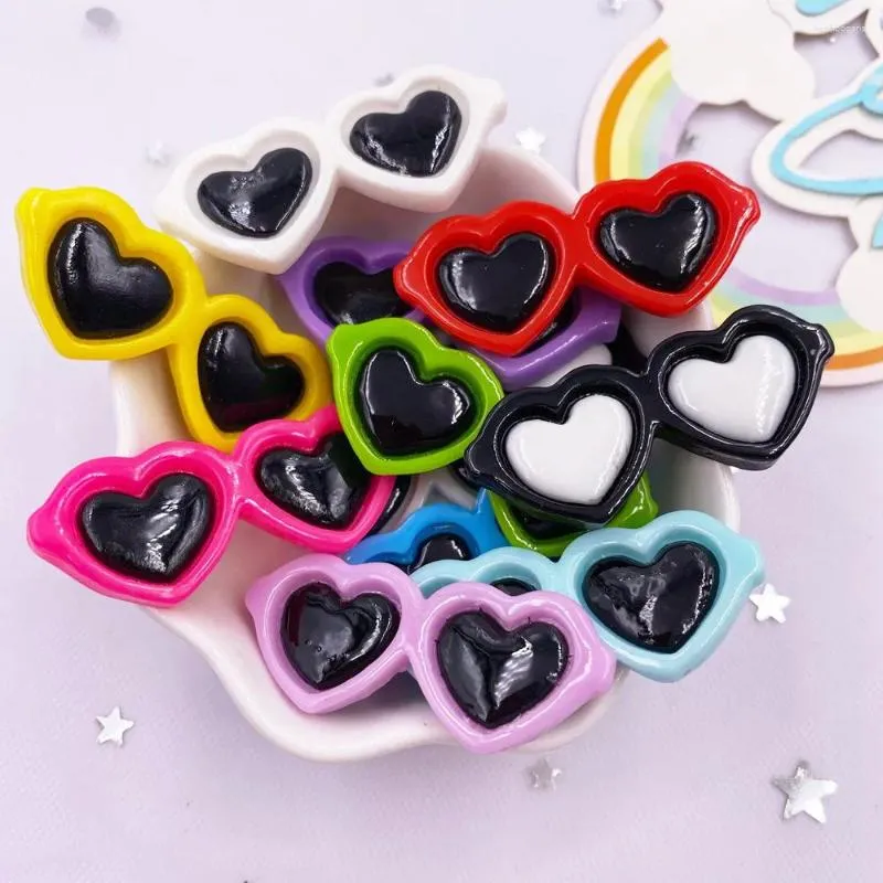 Figurines décoratives 10pcs Résine Kawaii Colorful Heart Sunglasses Scrapbook Scrapbook Figurine DIY Decor Accessoires Home Crafts OM132