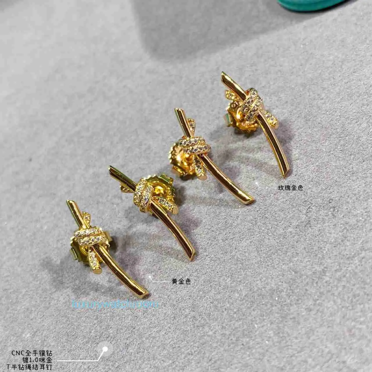 Fashion Simple Ttifeeny Boucles d'oreilles polyvalentes 925 argent sterling demi-nœud diamant plaqué avec un arc rose 18k