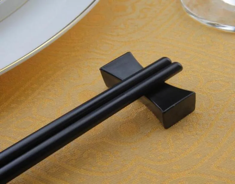 Black Color Chopstick Rest Chinese Traditional Pillow Shaped Chopsticks Holder Restaurant Home Flatware Rack5992705