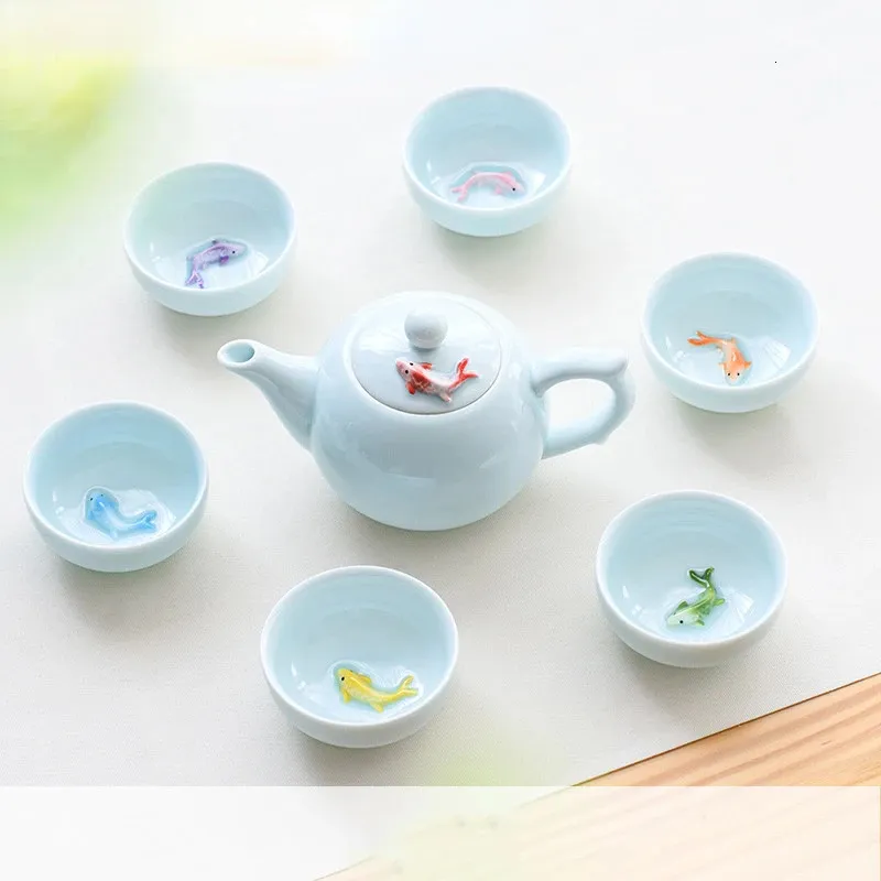 Creative Ceramic Small Fish Teacup Set Portable Tea Pot and Cup Chinese Ceremony Supplies Customized Teaware Gifts 240428