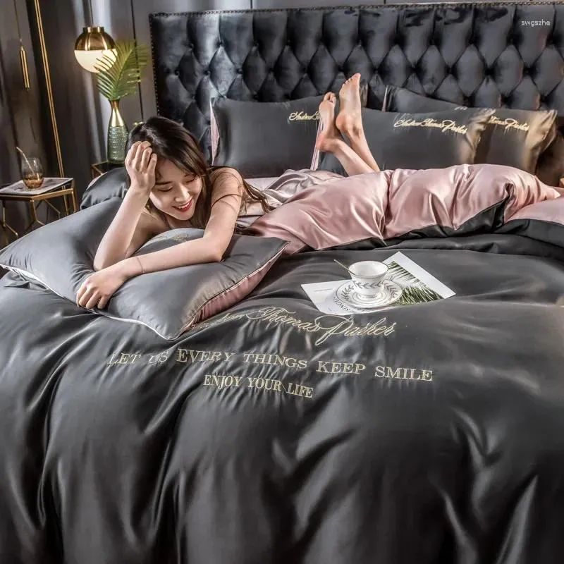Yatak setleri yıkanmış pla serin fiber seti rahat kral yatak odası yatak kapağı düz renk yorgan yorgan