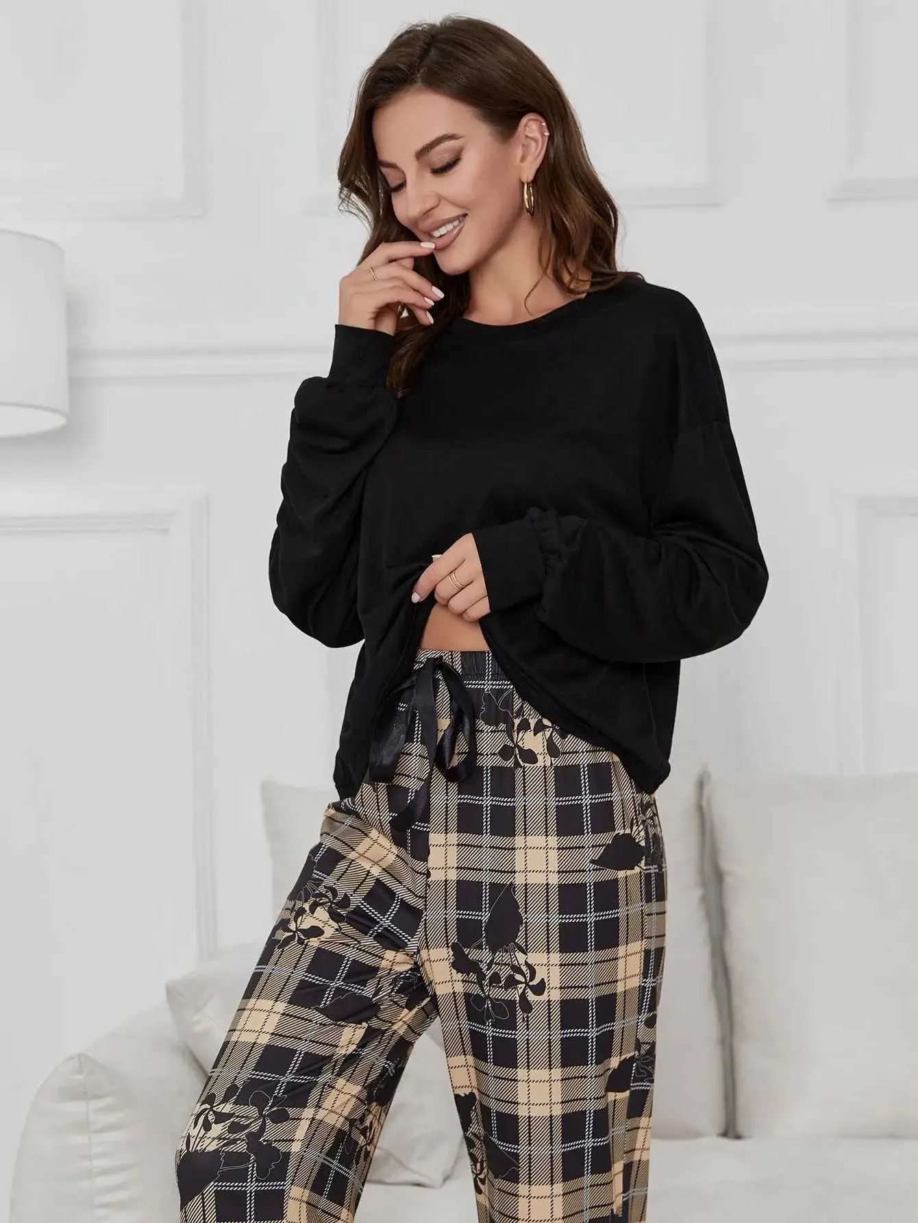 Abbigliamento il sonno da donna Donne Piajama Set Solid Long Slve Pantaloni a quadri a flusso integrale Panda Stampa 2 pezzi Slpwear Female Nightwear Homwear Cloth Y240426